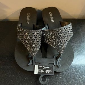 Women’s size 6 wedge sandal 
****BRAND NEW****